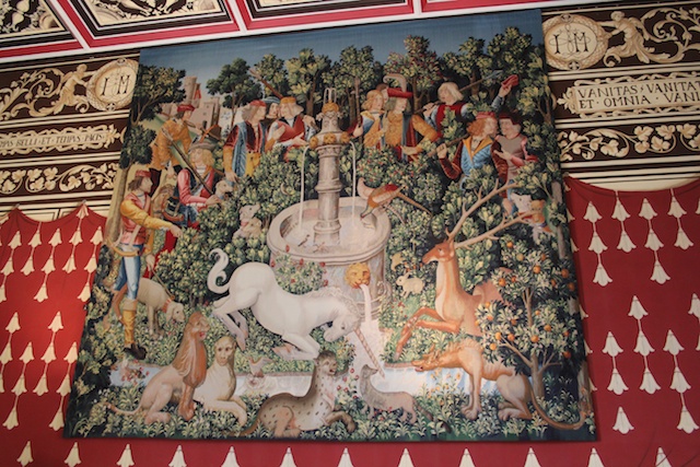 Picture of Tapestry of unicorn hunt