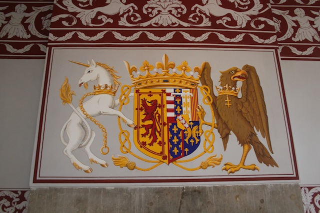 picture of Scottish coat of arms