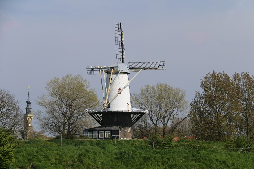 IMG 3003 A windmill - just because. Also note the onion spire shown in the sunset pic top of page