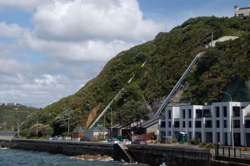 Wellington 2 1