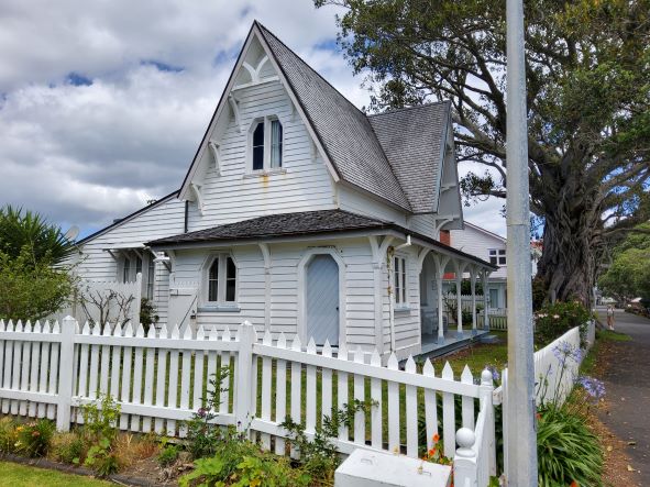 police station russell